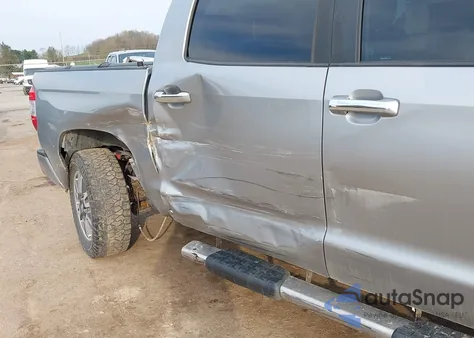 2019 Toyota Tundra Platinum 5.7L V8 из США, поврежденный, VIN 5TFAY5F11KX848702